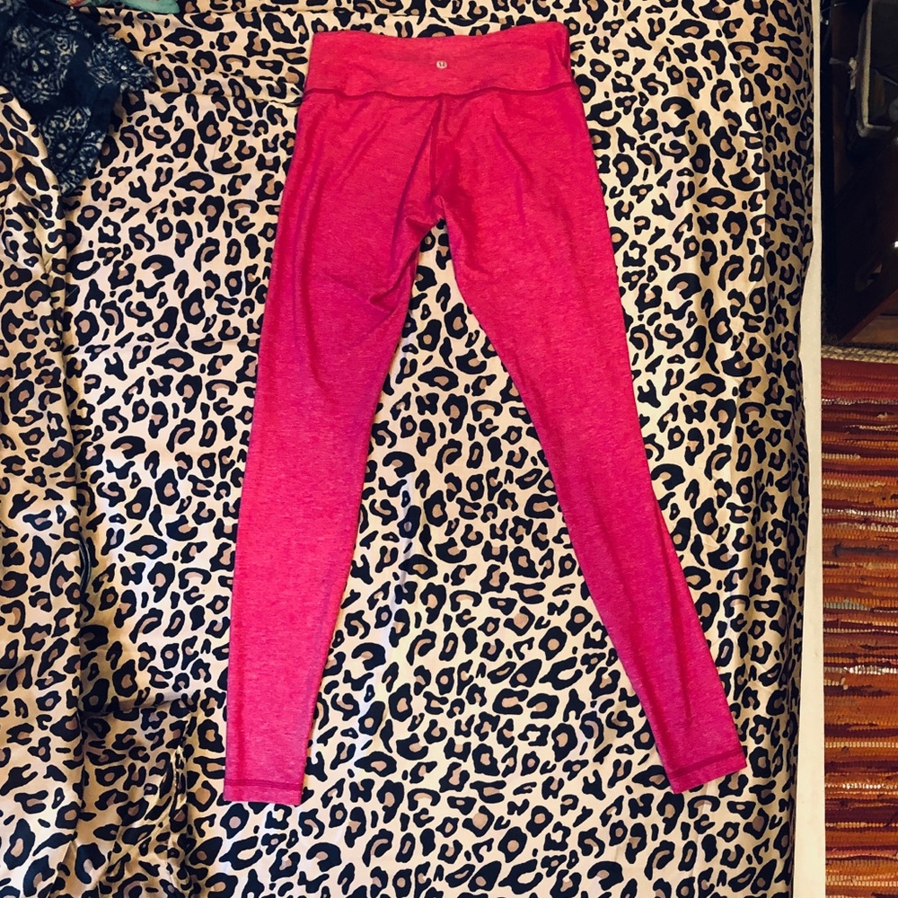 Pink lululemon leggings